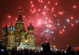 موسكو تحظر سير الشاحنات في أماكن الاحتفالات برأس السنة
