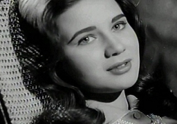 وزير الثقافة ينعي الفنانة زبيدة ثروت ملكة الرومانسية