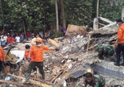 وكالة الكوارث الإندونيسية تعلن الحاجة لمؤن غذائية عقب الزلزال