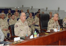 الفريق أول / صدقى صبحى يلتقى مقاتلى الأفرع الرئيسية للقوات المسلحة …