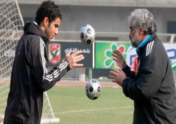 انتهاء أزمة إكرامي في الجابون.. أحمد ناجي يوضح حقيقة تصريحاته.. والحارس يتقبل