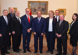 الرئيس السيسى يستعرض مستجدات الاوضاع فى مصر مع وفد برلمانى كندى