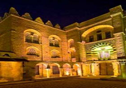 بيت الغناء العربي يحتفل برائد آلة التشيللو الخميس