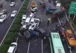 مصرع 6 أشخاص واصابة 15 فى حادث تصادم بين 19 سيارة بالصين