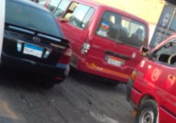 زحام مرورى أعلى كوبرى الجيش بسبب مد كابلات كهربائية