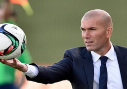 زيدان لا يفكر في الثلاثية