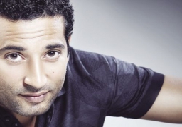 عمرو سعد ينعزل عن “مولانا” للتركيز في “وضع أمني”