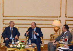 الفريق / محمود حجازى يلتقى المشير/ خليفة حفتر .