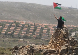 نتنياهو يوعز ببناء 68 وحدة في مستوطنة عوفرا