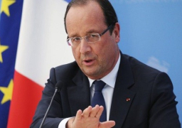 هولاند يعتبر ان ادارة ترامب تشكل “تحديا” لاوروبا