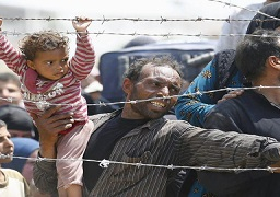 وزير الداخلية الألماني يطالب بإنشاء مراكز لترحيل اللاجئين