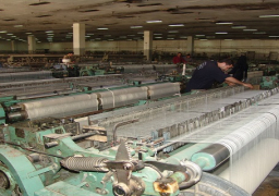 وزير قطاع الأعمال يؤكد تحسن أداء بعض شركات “الغزل والنسيج”