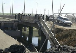 “داعش” يفجر جسرين على نهر “دجلة”