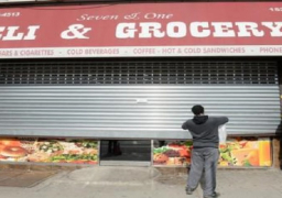 أمريكيون من أصل يمني يغلقون مئات المتاجر في نيويورك احتجاجاً على حظر السفر