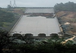 إجلاء آلاف السكان بكاليفورنيا خشية انهيار أعلى سد بالولايات المتحدة