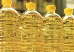 معلومات مجلس الوزراء : لا صحة لنقص كميات الزيت بمحلات البقالة التموينية