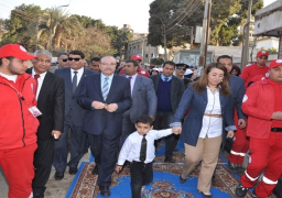 بالصور .. وزيرة التضامن ومحافظ بني سويف يضعان حجر أساس مستشفى الهلال الأحمر