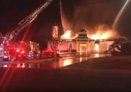 حريق مسجد تكساس “متعمد”.. ومكافأة لمن يدلي بمعلومات