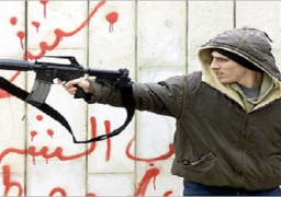 فلسطيني يطلق النار على مجموعة من الاسرائيليين واصابة 4 اشخاص