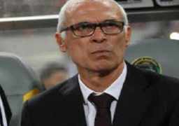 كوبر يراقب الكاميرون وغانا من أرض الملعب