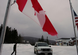 مركز للاجئين في الحدود الكندية لاستقبال الفارين من أميركا