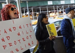 محكمة أمريكية تستمع اليوم لمداولات حول قرار ترامب الخاص بحظر السفر