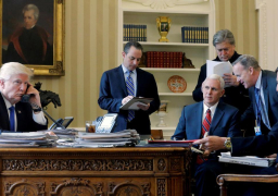 فلين.. مستشار ترامب الذي أطاحته “المكالمة الروسية”