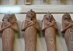 الآثار : مصر تنجح فى استرداد قطعتين أثريتين من بريطانيا