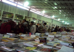 قطاع الفنون التشكيلية يُشارك في معرض القاهرة للكتاب