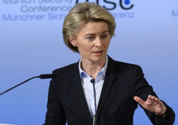 وزيرة الدفاع الألمانية تدعو ألا تكون محاربة الإرهاب موجهة ضد الإسلام