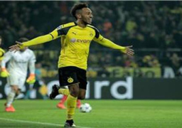 أوباميانج يستبعد ميسي ورونالدو من تشكيلته المثالية