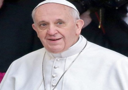 البابا فرنسيس يشير لإمكانية زيارة مصر في 2017