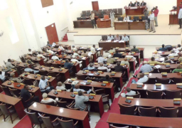 البرلمان الصومالي يوافق على الحكومة الجديدة