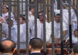 التحقيق مع محام لادعائه إيقاف تنفيذ أحكام الإعدام في مذبحة بورسعيد