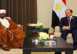 الرئيس يلتقى بنظيره السودانى على هامش أعمال القمة العربية