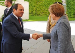 السيسي وميركل يفتتحان المرحلة الأولى لـ3 محطات كهرباء