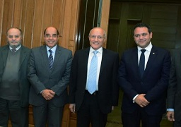 العصار يبحث مع وزير التجارة الاسترالى دعم التعاون الثنائي
