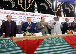 بالصور.. الأزهر ينهي خصومة ثأرية بين عائلتي أولاد سالم وخلف بسوهاج