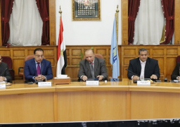 بالصور.. وزيرالاسكان ومحافظ القاهرة يناقشان تطوير مثلث ماسبيرو