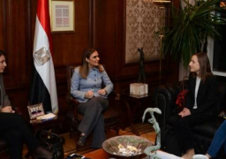 ممثلو الشركات البريطانية يلتقون سحر نصر ويؤكدون زيادة استثماراتهم فى مصر