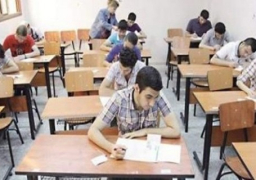 شوقى يعتمد جداول امتحانات الدبلومات الفنية