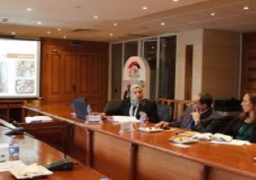 غادة والي ترأس اجتماع مجلس إدارة الهلال الأحمر المصري