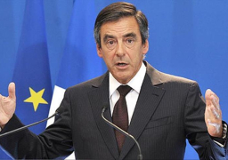 آلاف الفرنسيين يحتشدون في باريس لدعم المرشح الرئاسي “فيون”