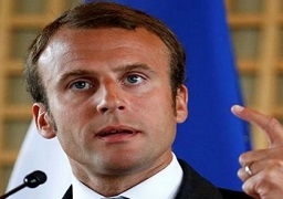 مانويل فالس يدعم ماكرون في انتخابات الرئاسة الفرنسية