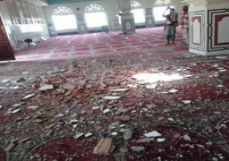 مقتل 26 جنديا في قصف صاروخي لمسجد في اليمن