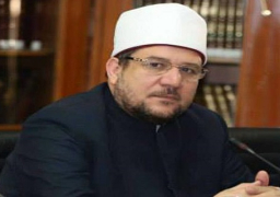 وزير الاوقاف يشيد بدور المرأة في العمل الوطني والتطوعى