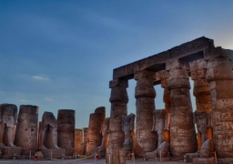 وفد مجلس الشيوخ الفرنسي يواصل زيارته للمناطق الأثرية بالأقصر