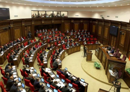 الناخبون في أرمينيا يختارون برلماناً جديداً