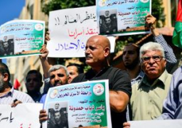 إضراب الأسرى الفلسطينيين يدخل يومه الثانى .. وإجراءات إسرائيلية تعسفية