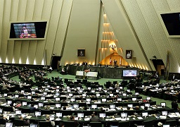 البرلمان الإيرانى : سنرد على عدم التزام أمريكا بالاتفاق النووى